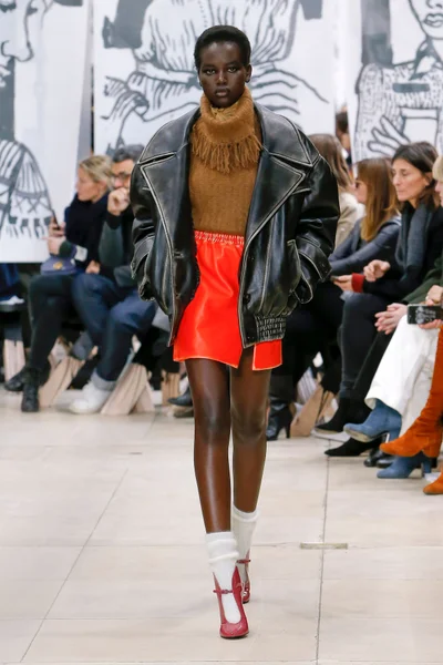 Look 44